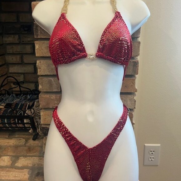 Figure Physique Bodybuilding Competiton NPC Contest Posing Suit - Picture 2 of 5